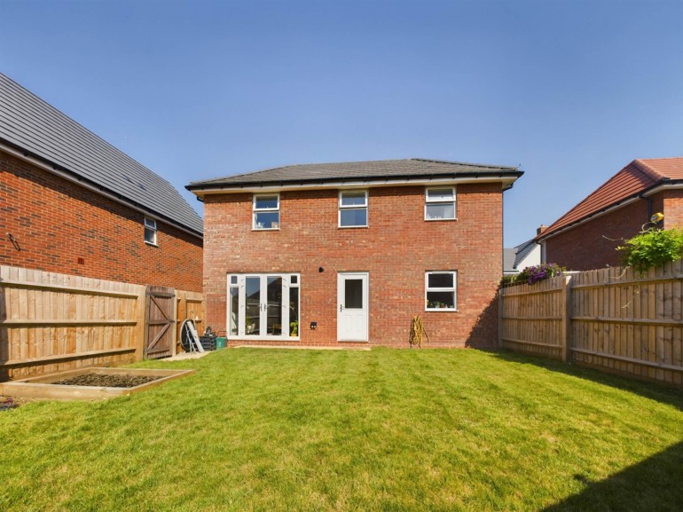 Rustic Street, Kingsbrook, Aylesbury