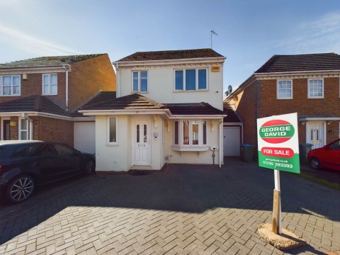 View Full Details for Lark Vale, Watermead, Aylesbury