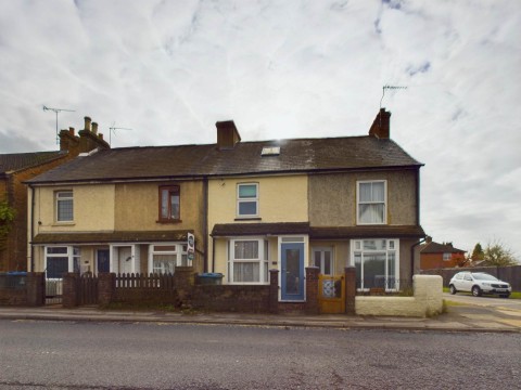 View Full Details for Tring Road, Aylesbury, Buckinghamshire