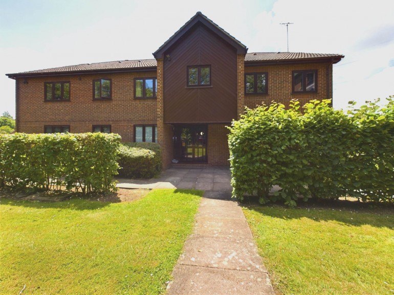 Dormer Close, The Willows, Aylesbury