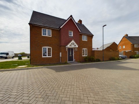 View Full Details for Finch Street, Kingsbrook, Aylesbury