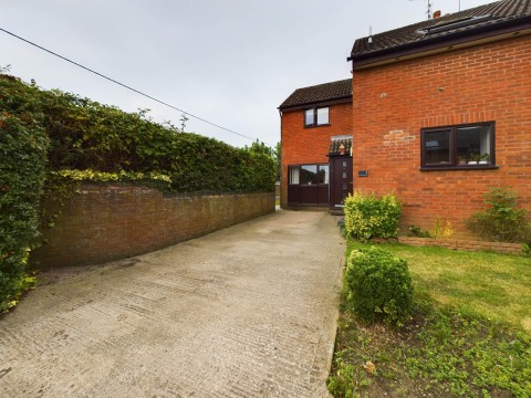 View Full Details for Firs Court, Bierton, Aylesbury