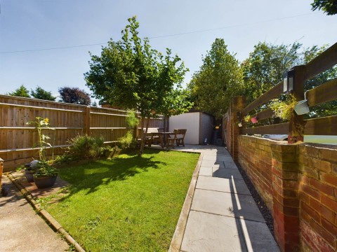 View Full Details for Long Meadow, Bedgrove, Aylesbury