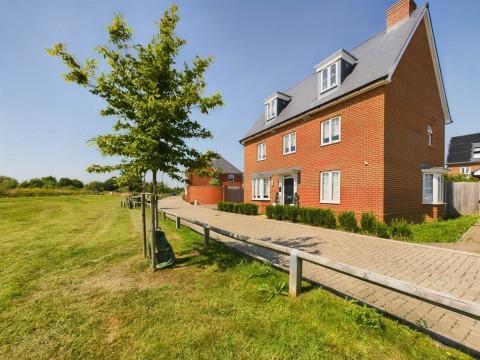 View Full Details for Marsworth Drive, Kingsbrook, Aylesbury