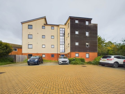 View Full Details for Quercetum Close, Aylesbury, Buckinghamshire