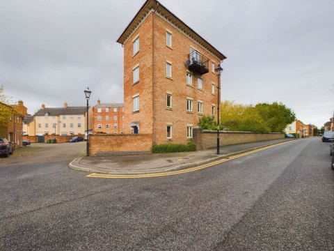 View Full Details for Crowell Mews, Fairford Leys, Aylesbury