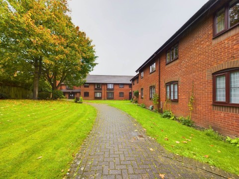 View Full Details for Churchill Court, Beaconsfield Road, Aylesbury