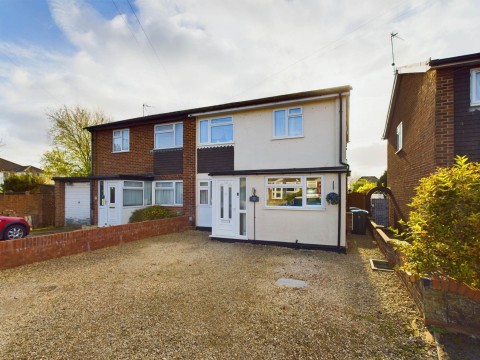 View Full Details for Brompton Close, Meadowcroft, Aylesbury