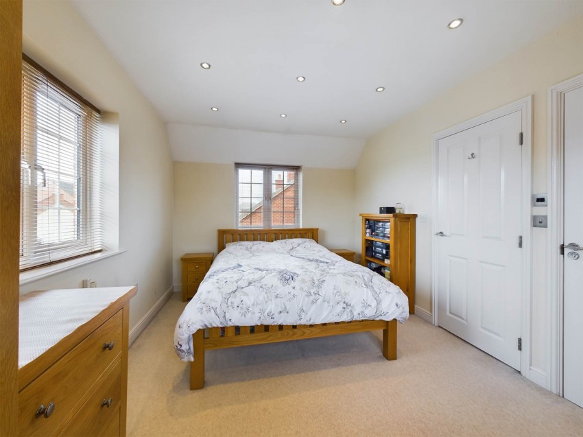 Images for Rodnall Close, Buckingham Park, Aylesbury