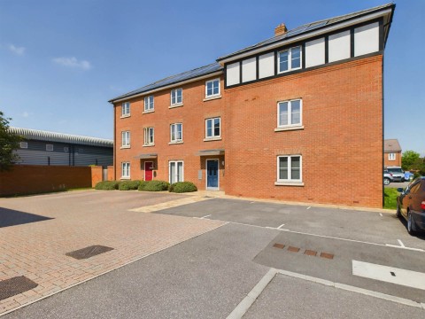 View Full Details for Chappell Close, Aylesbury