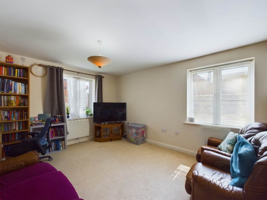 Images for Chappell Close, Aylesbury