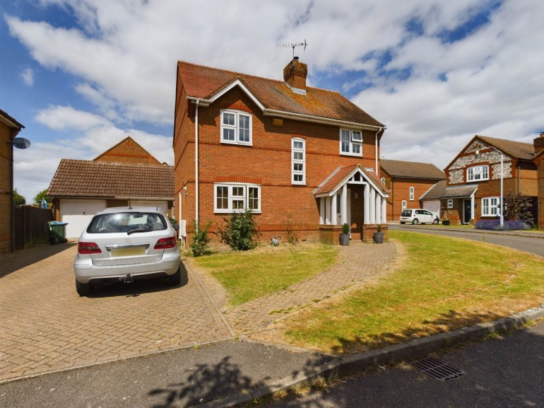 Church Farm Close, Bierton, Aylesbury